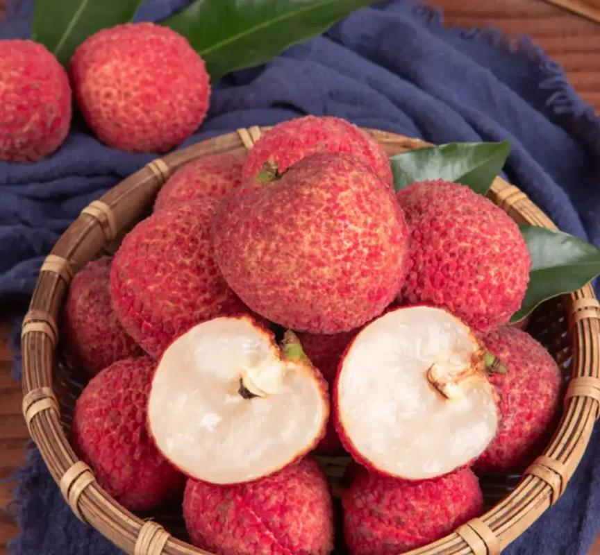 無核荔枝 大口品嘗，甜汁四溢，無需吐核